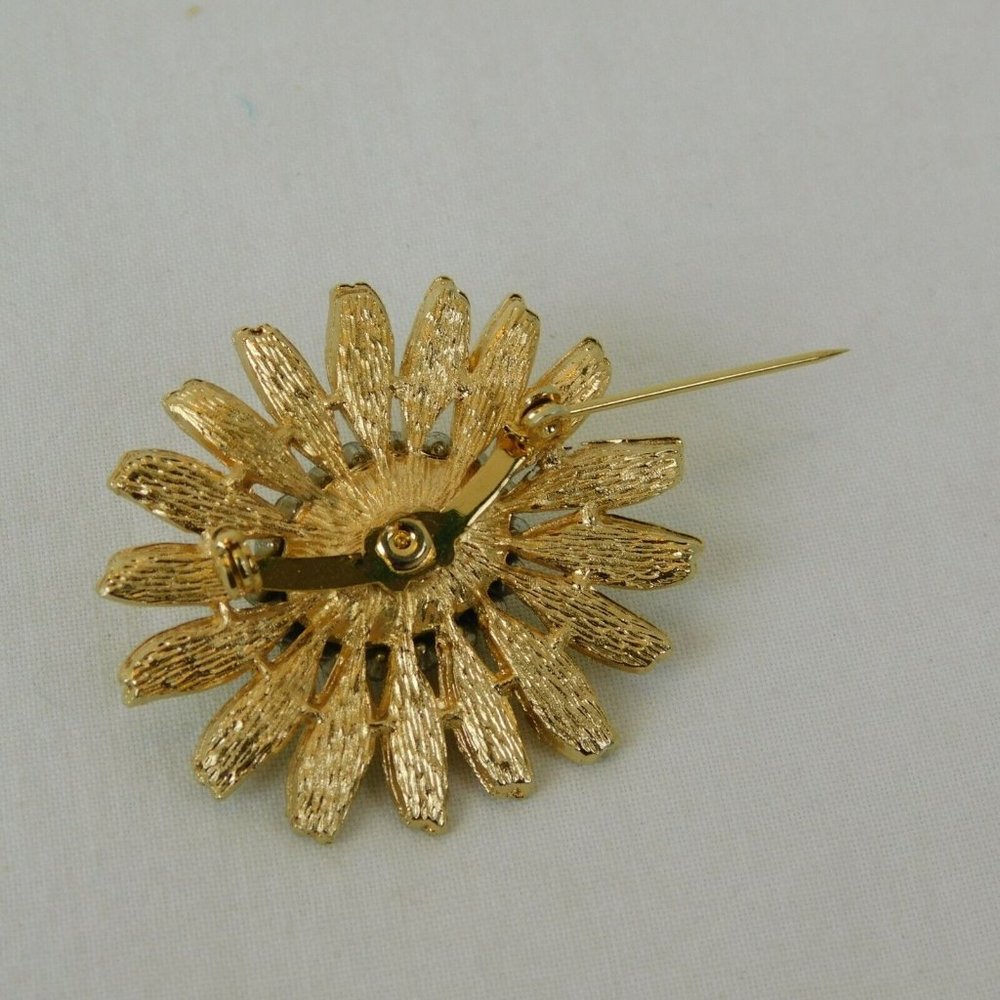Lot of 4 Fashion Pin Brooches Gold Tone Leaf Flower Rhinestones Faux Pearls FLAW - Picture 9 of 9